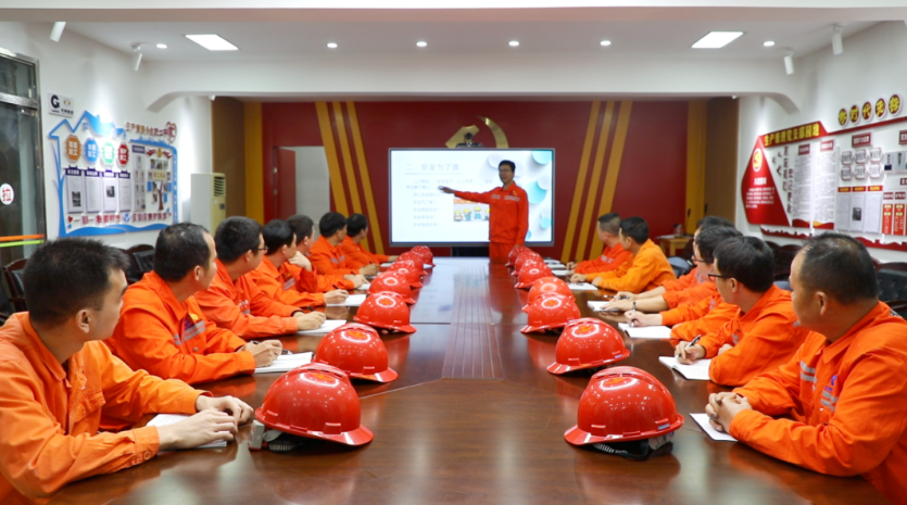 研究實(shí)踐教學(xué)站+3！課題成果+4！華錫有色黨建+企業(yè)文化建設(shè)碩果累累